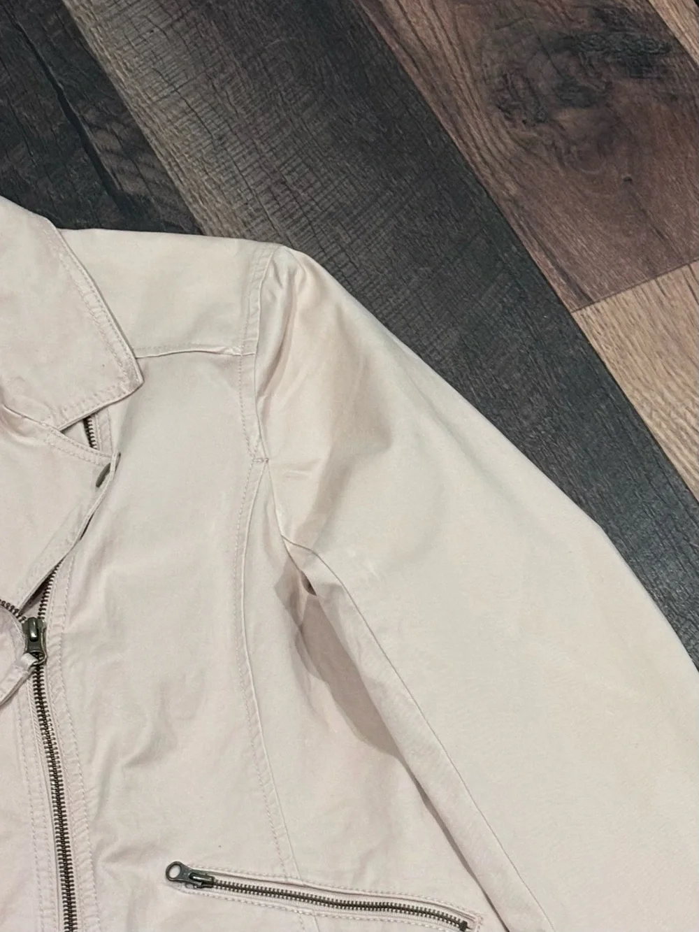 LOFT outfit neckline